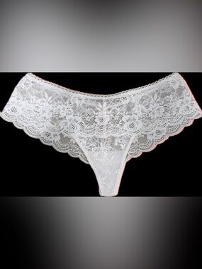 Victoria's Secret White Floral Lace Cheeky Panty NWT